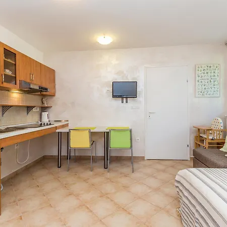 House Trsja Holiday home Linardici